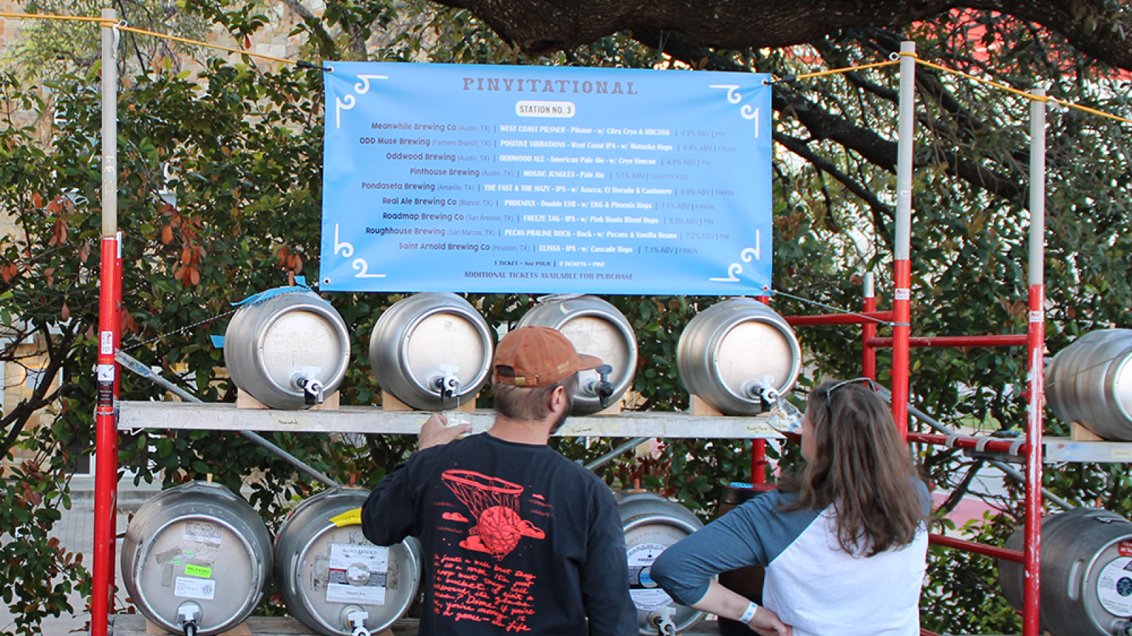Photo of a rack of 8 containers of cask beer © 2024, Justin Brummer