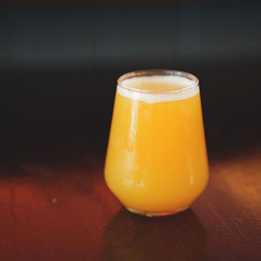 Photo of a glass of New England IPA; ©2021, Matthew Curtis Photography