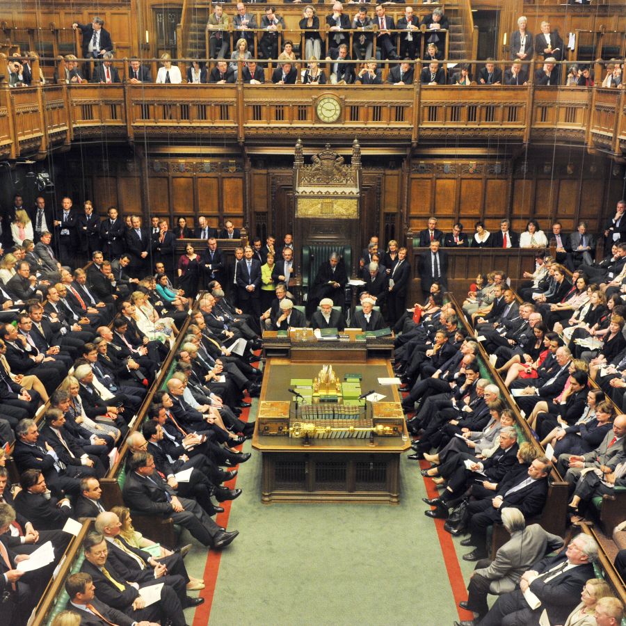 Photo of a full House of Commons © UK Government, 2010, Creative Commons License